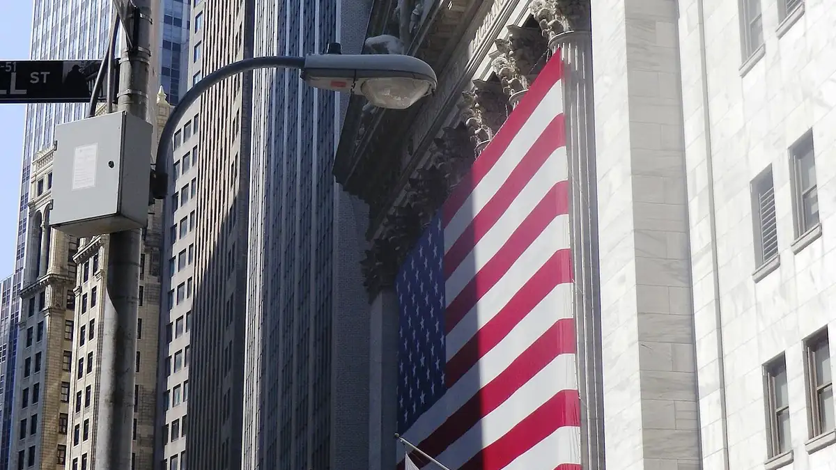 Bolsa de Nueva York fotografiada en 2012; imagen referencial sin relación con el cierre de hoy